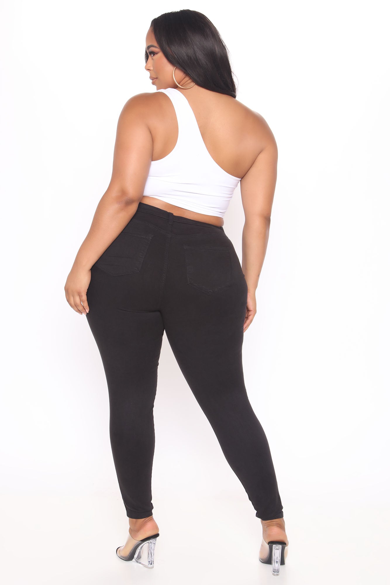 Skinny-Jeans mit schmaler Taille - Schwarz